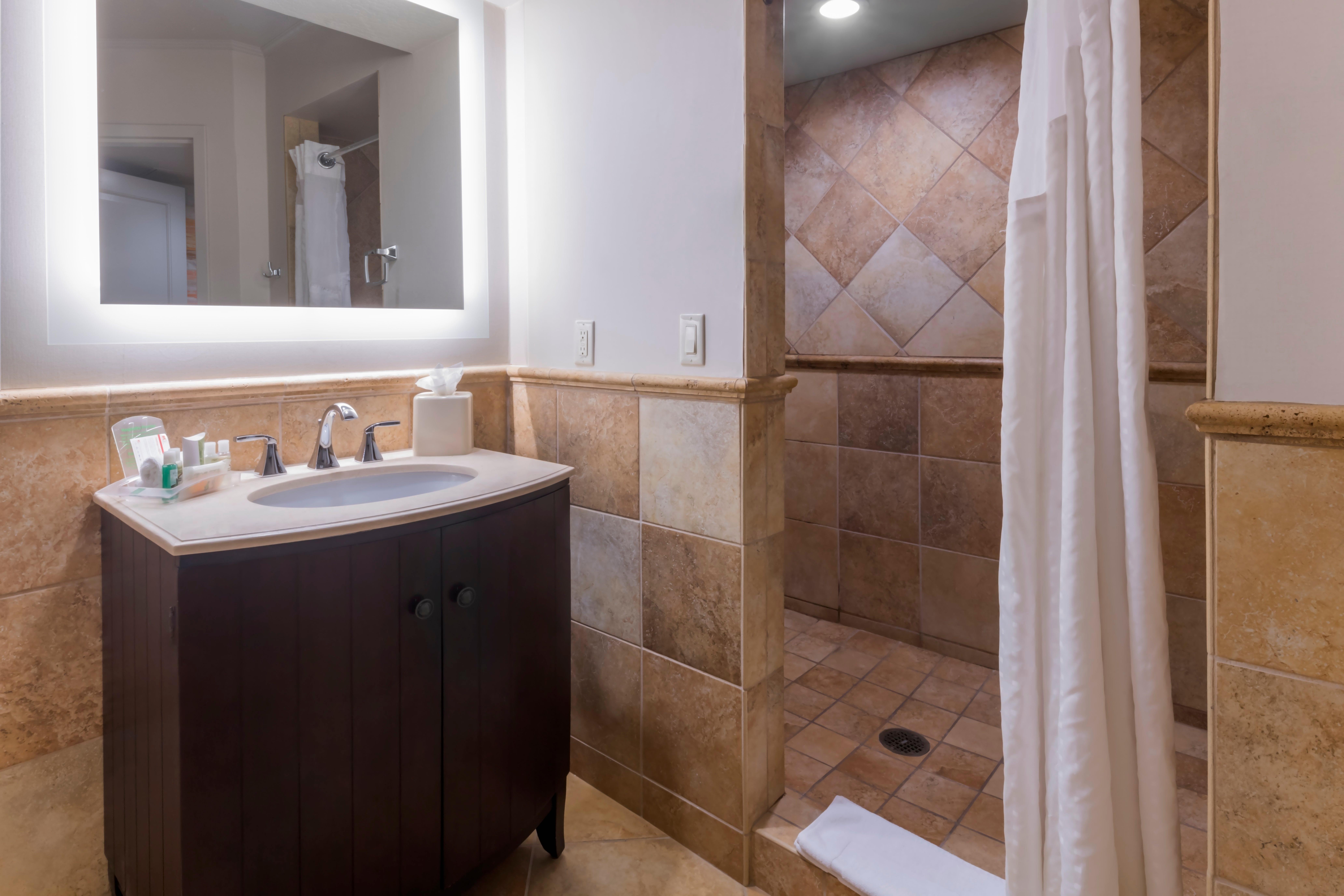 Holiday Inn And Suites Phoenix Airport North By Ihg Exterior photo