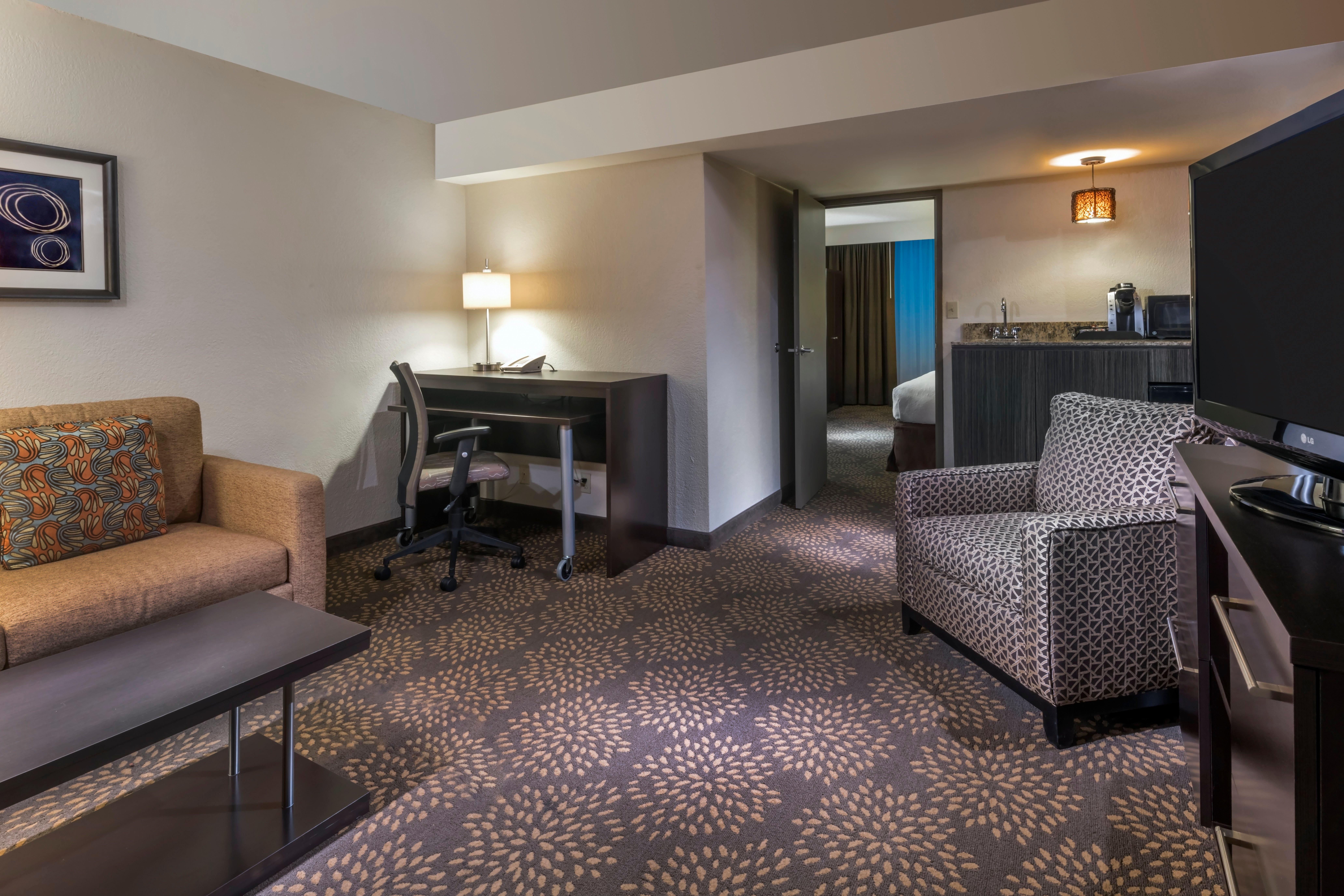 Holiday Inn And Suites Phoenix Airport North By Ihg Exterior photo