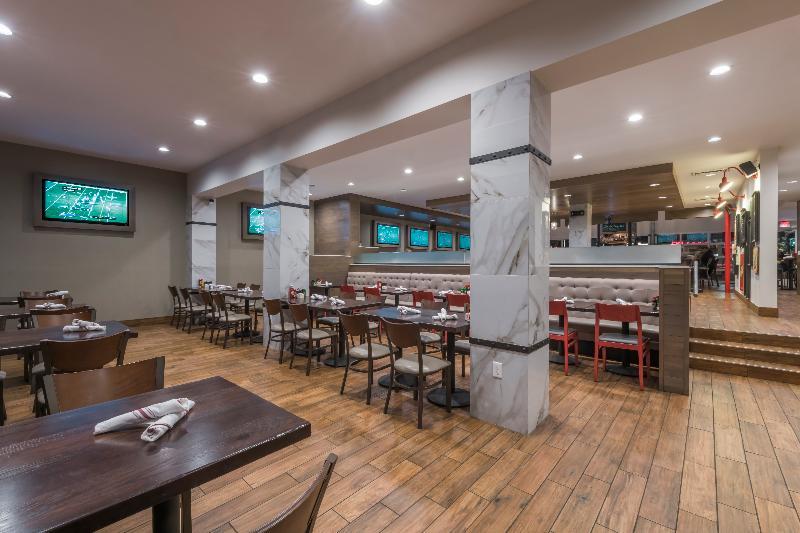 Holiday Inn And Suites Phoenix Airport North By Ihg Exterior photo