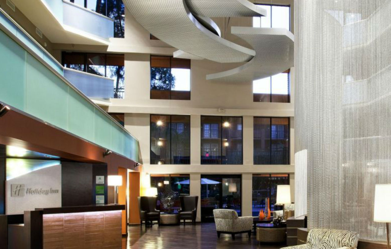 Holiday Inn And Suites Phoenix Airport North By Ihg Exterior photo